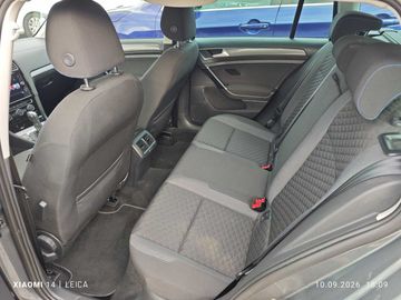 Volkswagen Golf - 12