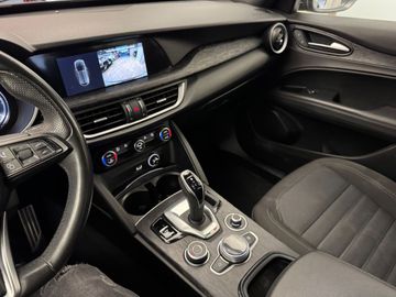 Alfa-Romeo Stelvio - 5