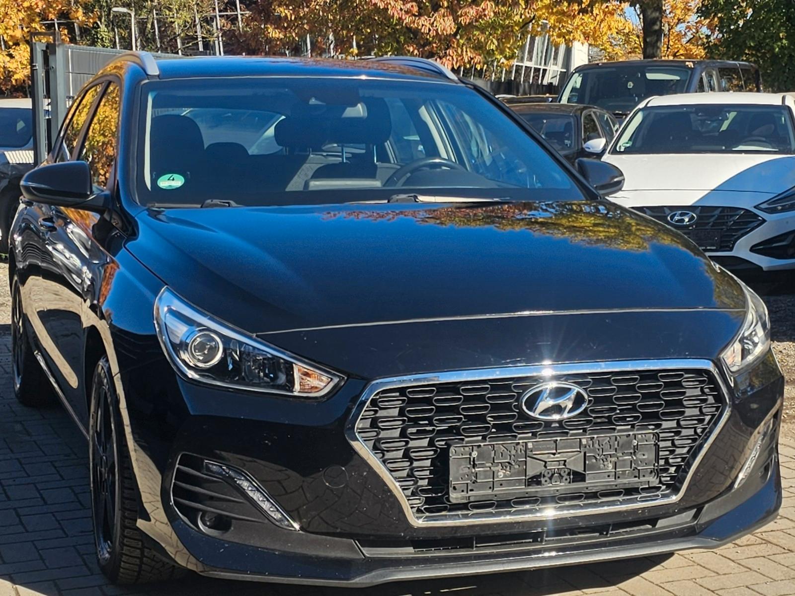 Hyundai i30 cw Sport*MM TOUCH*KLIMA*PDC*R.-CAM*CARPLAY*