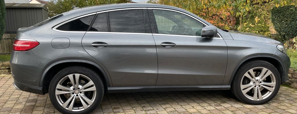 Image of Mercedes-Benz GLE 500