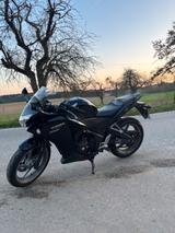 Honda CBR 250R ABS schwarz TÜV 03/27 - SPORTLER VON 126 BIS 250 CCM