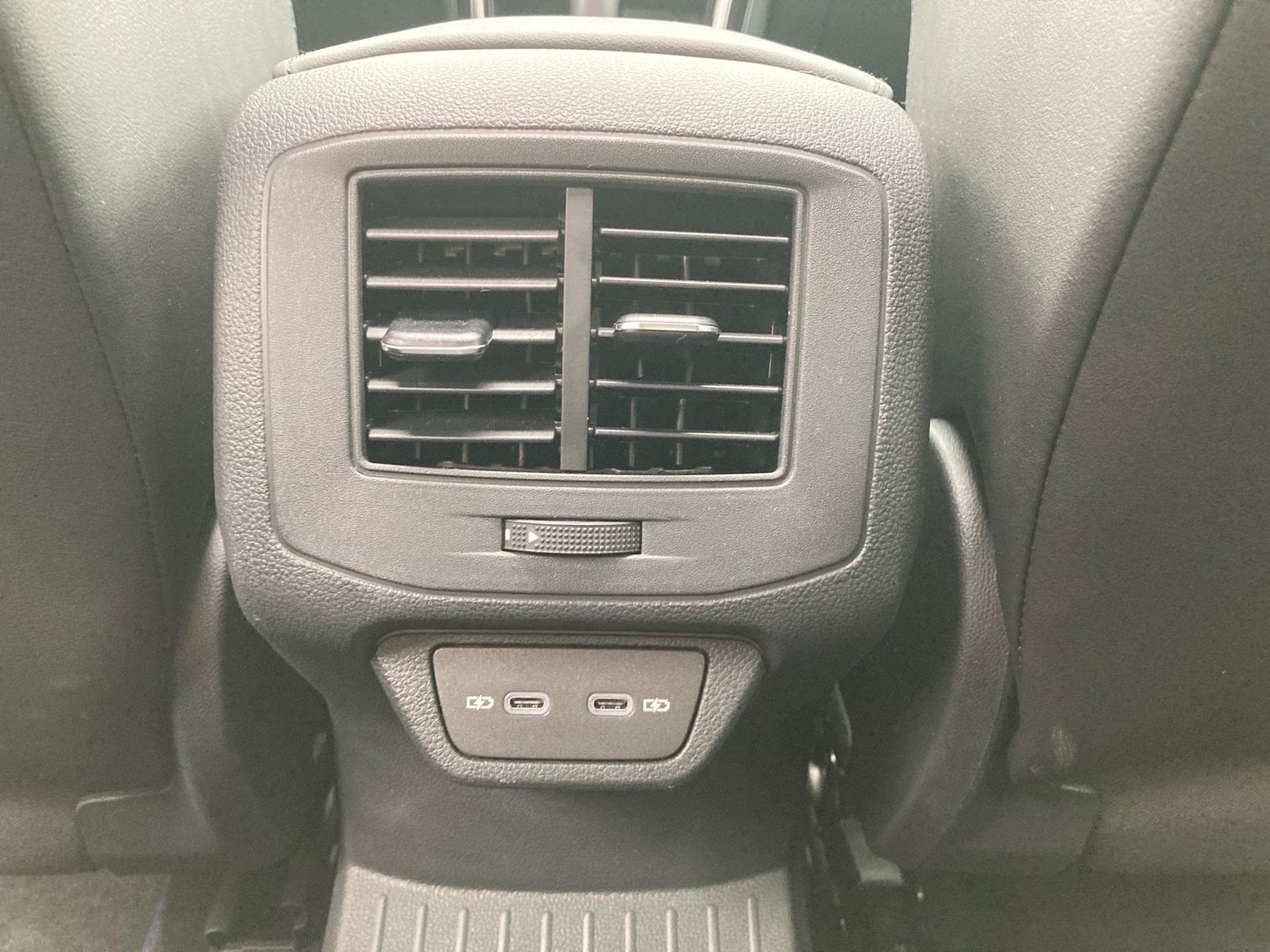 Volkswagen T-Roc - Bild 26