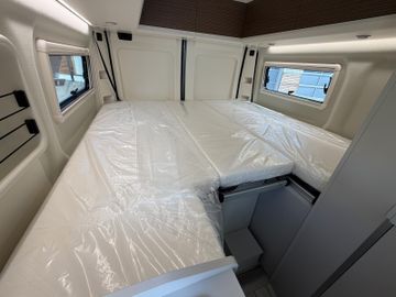 Westfalia Columbus 600 E 140 PS Winterpaket SOLAR Markise