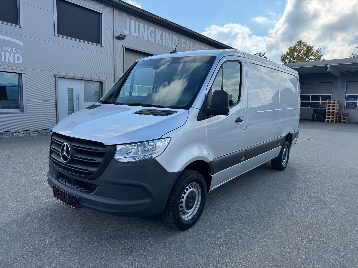 Mercedes-Benz Sprinter 317 CDI Lang Silber MBUX RWD Klima