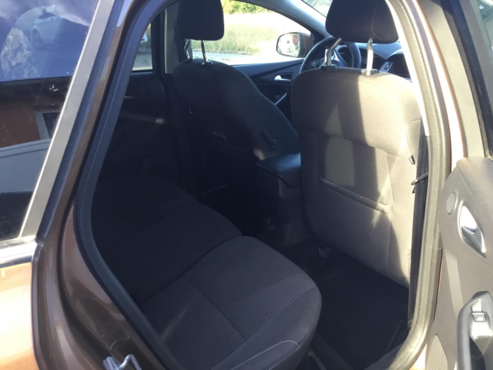 Ford Focus 2013 — photo 6