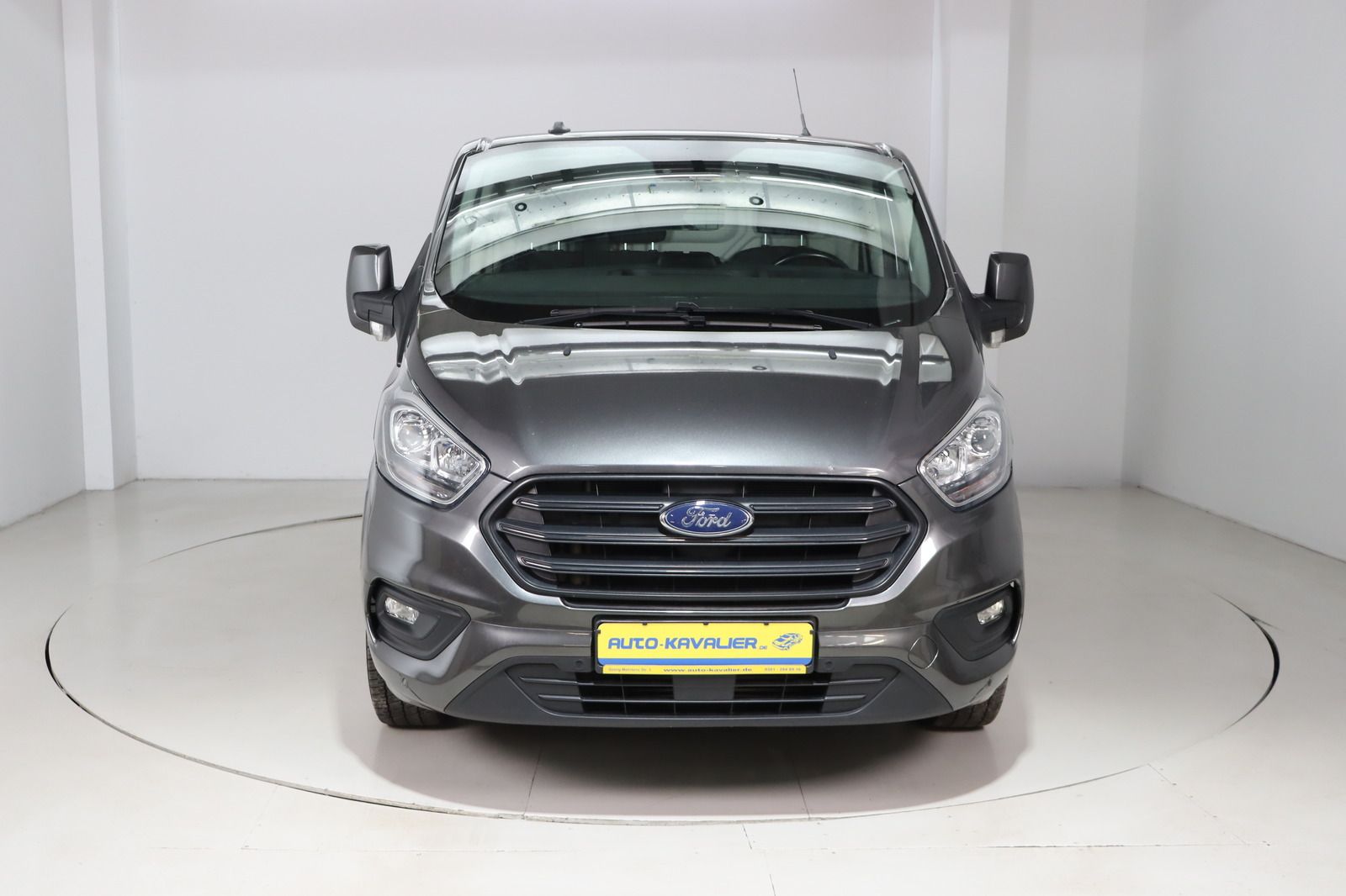 Fahrzeugabbildung Ford Transit Custom Kasten * L2 * Lang * AHK * PDC