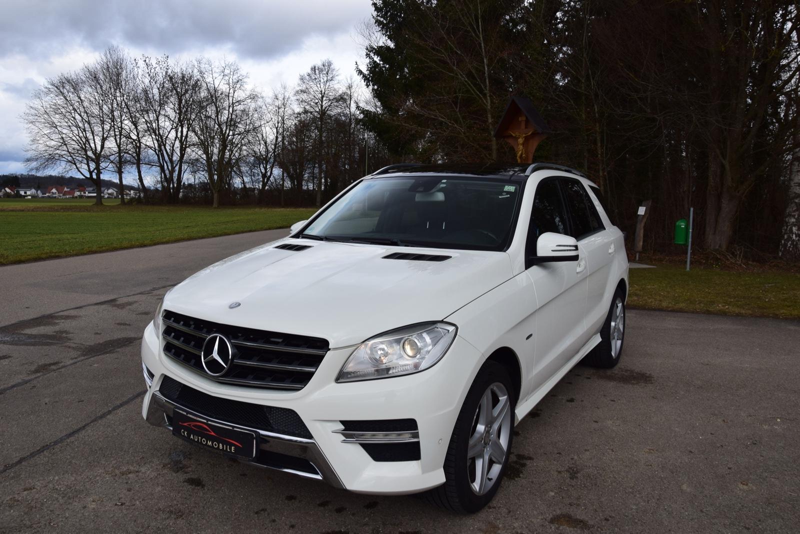 Mercedes-Benz ML 350 CDI BlueTec AMG/ PANO/AHK/KAMERA