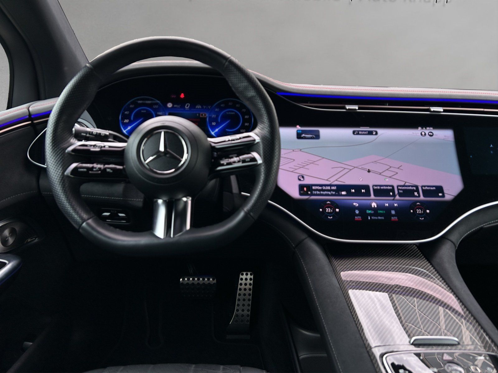 Fahrzeugabbildung Mercedes-Benz EQE 500 SUV AMG Prem+ AHK Sitzklima AIRMATIC HAL