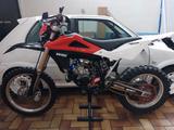 Husqvarna WR 125 enduro - HUSQVARNA ENDURO 125