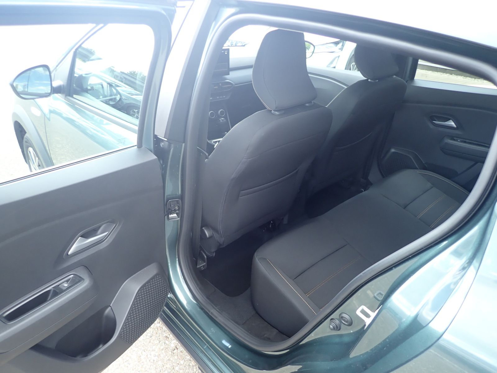 Fahrzeugabbildung Dacia Sandero Stepway Expression TCe 110