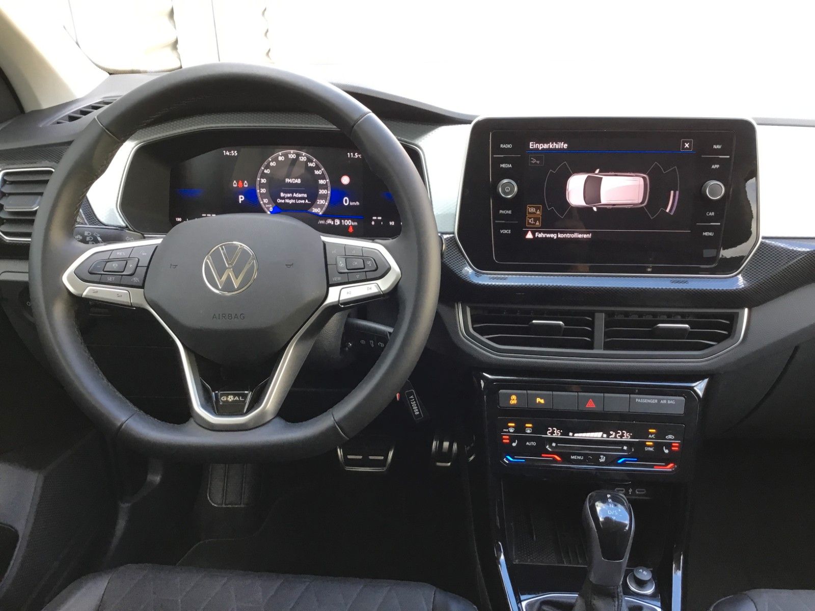 Fahrzeugabbildung Volkswagen T-Cross 1.5 TSI DSG GOAL+AHK+17"+ACC+Kamera
