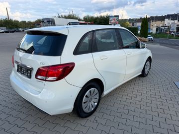 Mercedes B 180 - 6