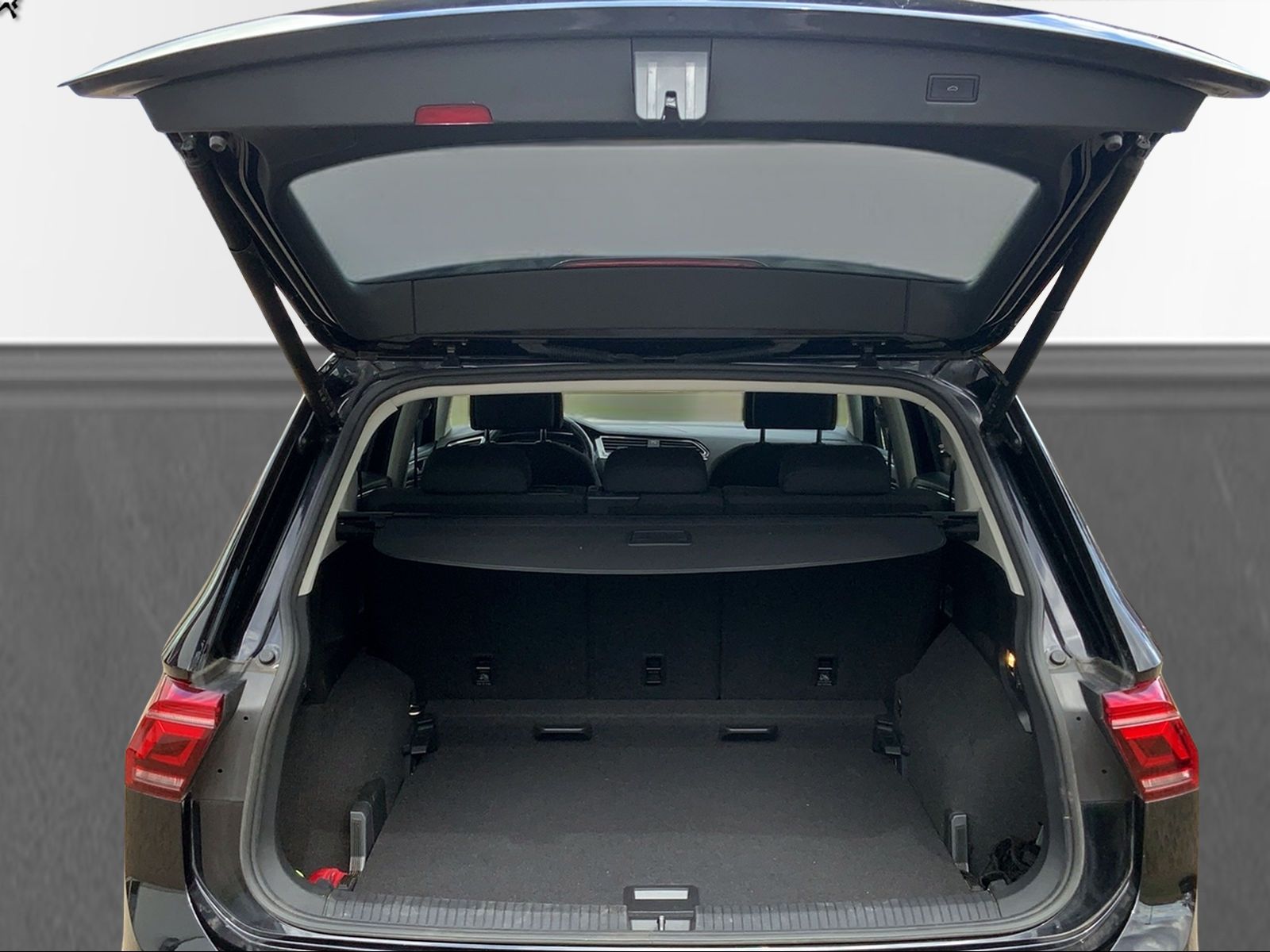 Tiguan Allspace 2.0 TDI Elegance 4M RFK,SHZ,NAV