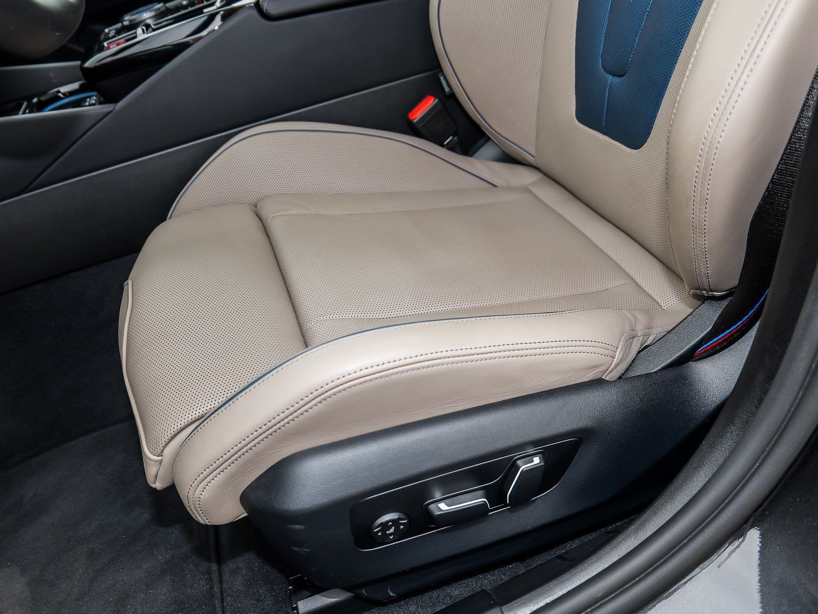 BMW M5 - Bild 25
