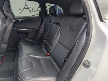 Volvo XC60 R-Design AWD