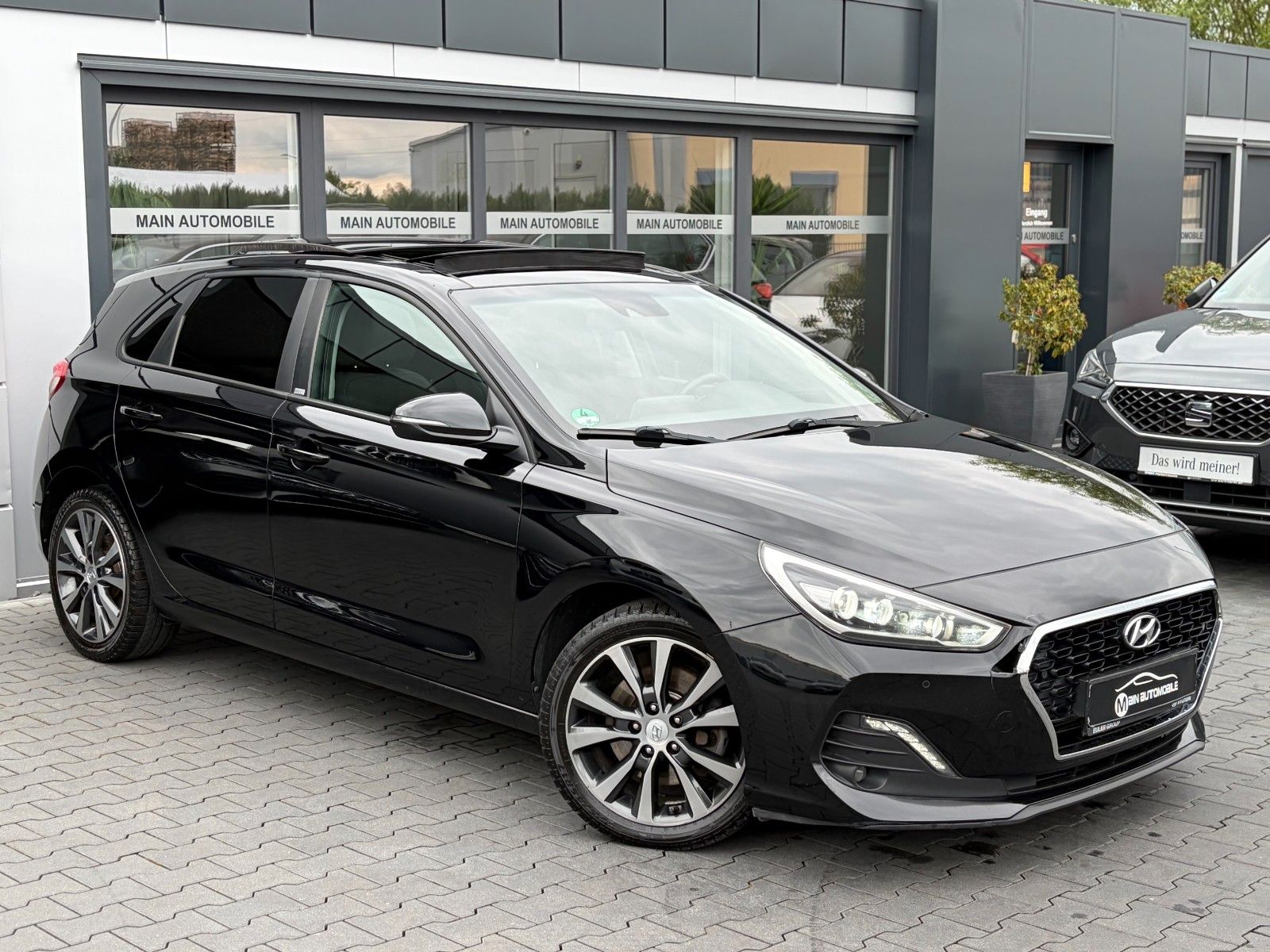 HYUNDAI i30