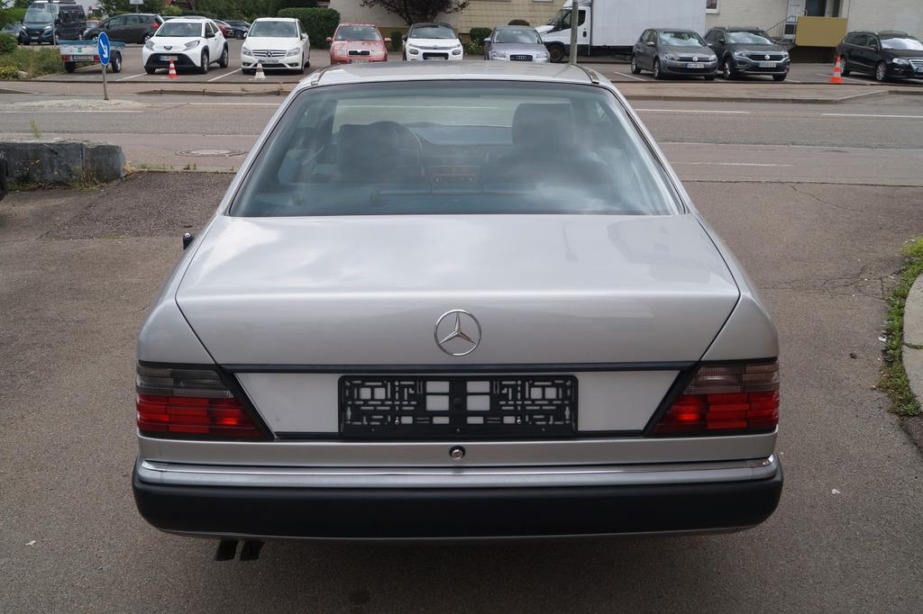 Mercedes-Benz CE 300