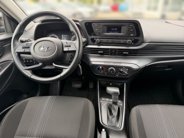 Fahrzeugabbildung Hyundai i20 1.0 T-Gdi DCT Select +KLIMA+PDC+RADIO+DAB+UV