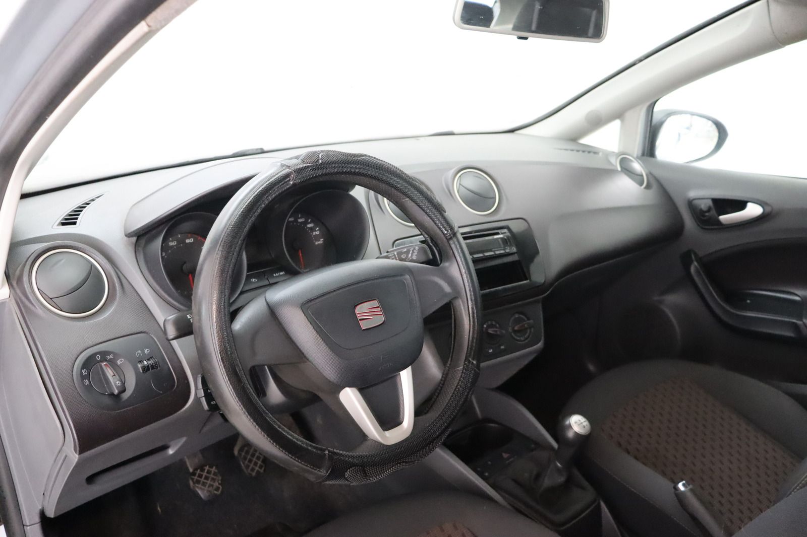 Fahrzeugabbildung SEAT Ibiza 1.4 16V Style