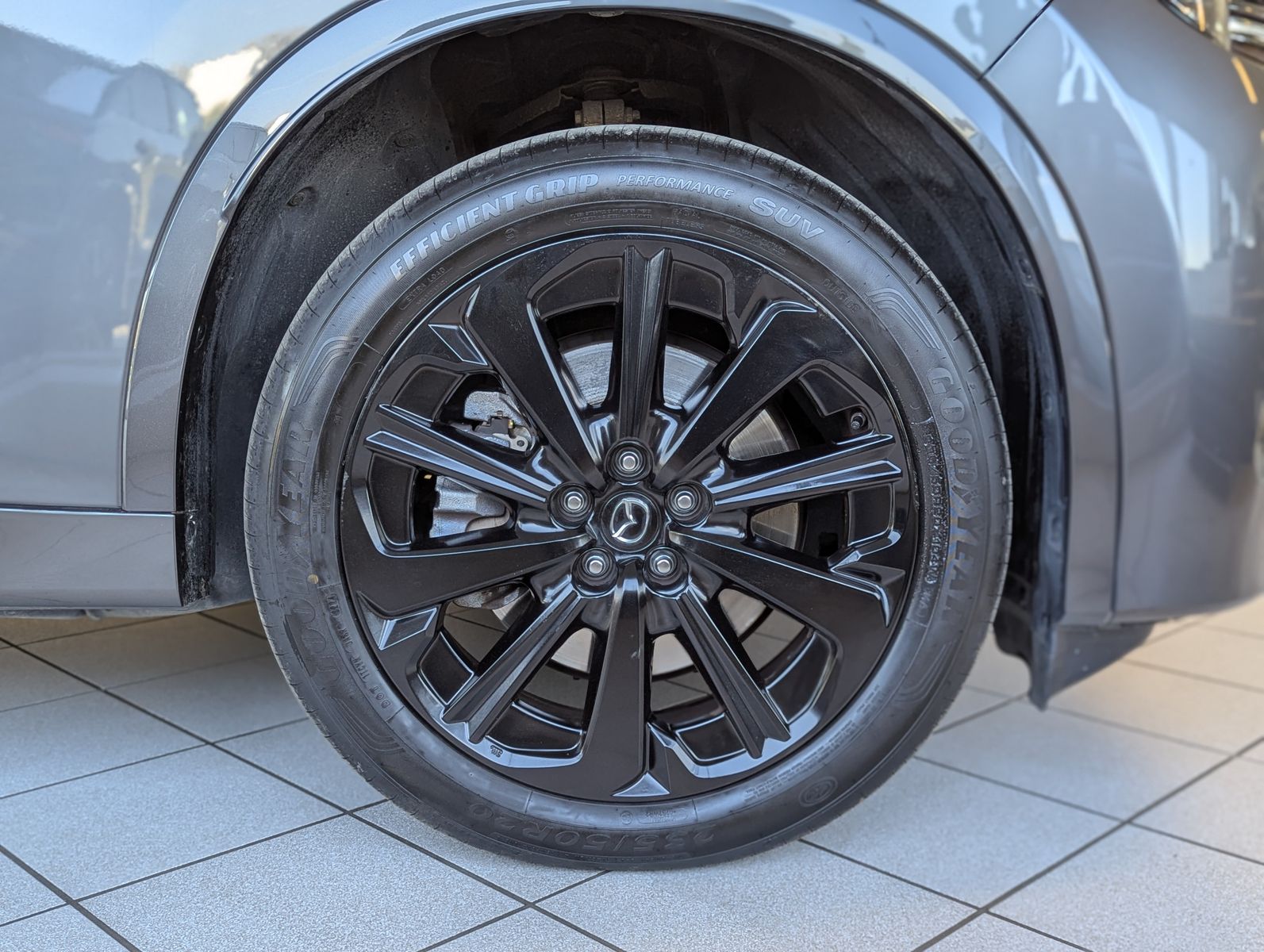 Fahrzeugabbildung Mazda CX-80 2.5 SKYACTIV PHEV 327 HOMURA+ 7-Sitze Pano