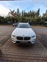 BMW X3 xDrive20i xLine AT xLine - BMW X3 xLine mit Benzin-Antrieb