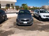 Kia Carens 1.7 CRDi 115 CV Class 7 posti - Kia Carens mit Schiebedach