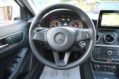 MERCEDES-BENZ GLA 200 d CDI Navi PDC Kamera Sitzhz. PanoramaSD