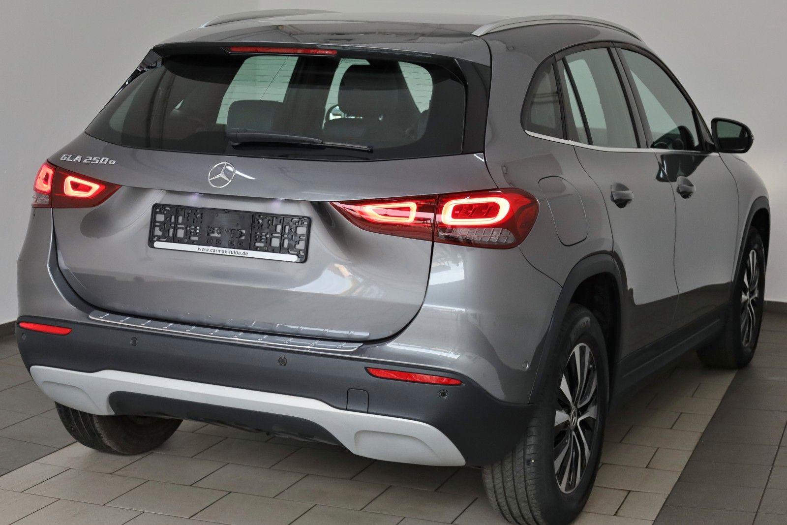 Fahrzeugabbildung Mercedes-Benz GLA 250e Style T-Leder,Navi,LED,SH,Park Paket