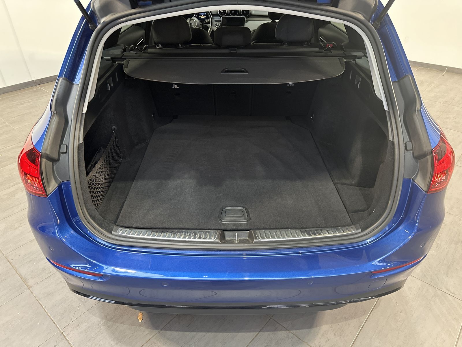 Fahrzeugabbildung Mercedes-Benz C 220d T Avantgarde NAV+LED+BURMESTER+ACC+V-COCK