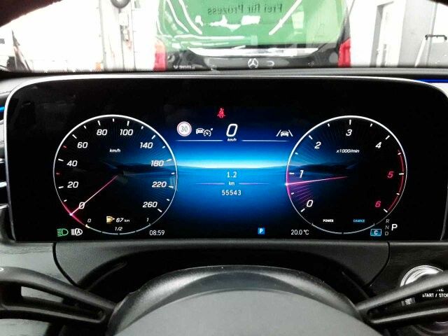 Fahrzeugabbildung Mercedes-Benz E 220 d AMG AHK+DISTR+MEMORY+DIGITAL+360°