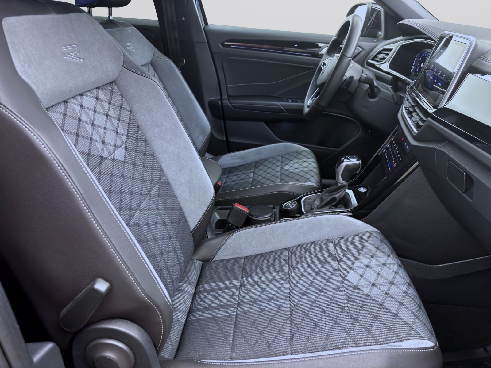 Volkswagen T-Roc - Bild 17