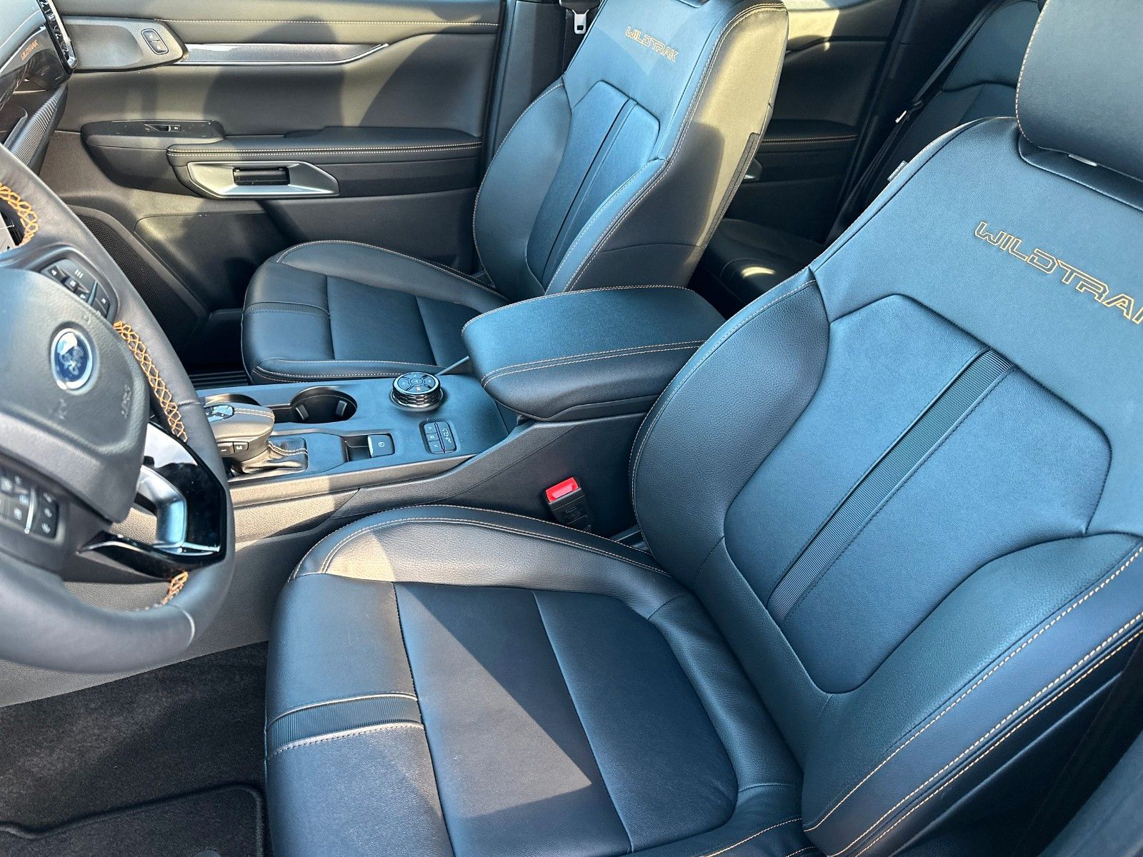 Fahrzeugabbildung Ford Ranger Plug-in-Hybrid Wildtrak, TECHNOLOGIEPAKET