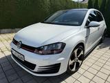 Volkswagen Golf 2.0 TSI DSG BMT GTI mit Dynaudio, Oryx weiß - Volkswagen Golf: Weis