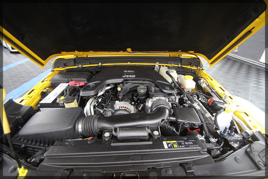 Jeep Wrangler 3.6 V6 Sport Auto / CAM / UNFALLFREI