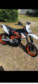 KTM 690 SMC R - KTM Motorräder in Berlin