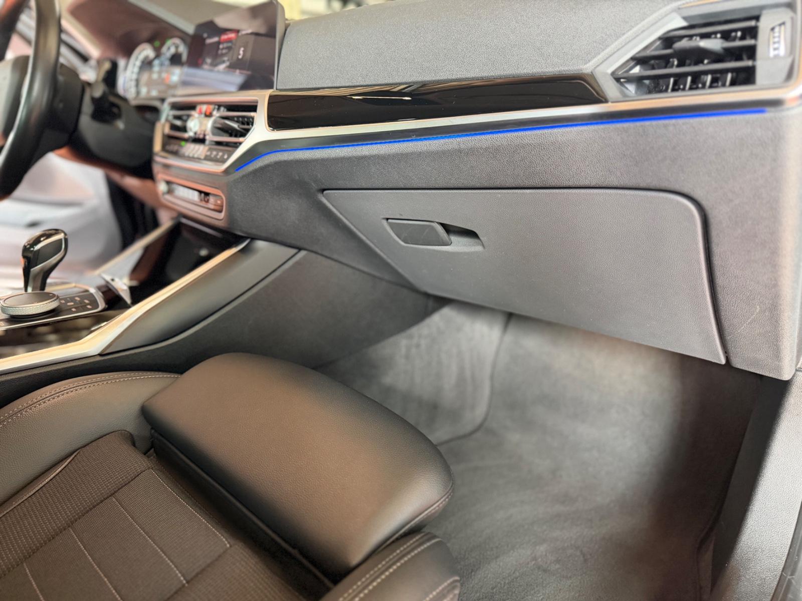 BMW 318d Touring  SportLine*ACC*AMBIENTE*17-ZOLL*LED