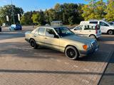 Mercedes-Benz Mercedes Benz W124 E260 Oldtimer H - Mercedes-Benz E 260 Gebrauchtwagen