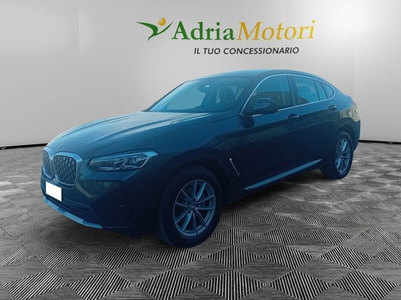Image of BMW X4