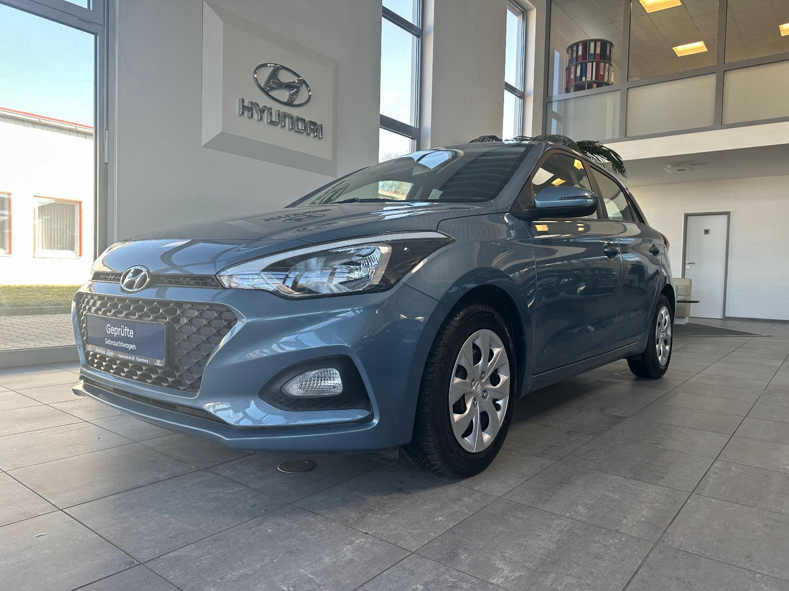 HYUNDAI i20