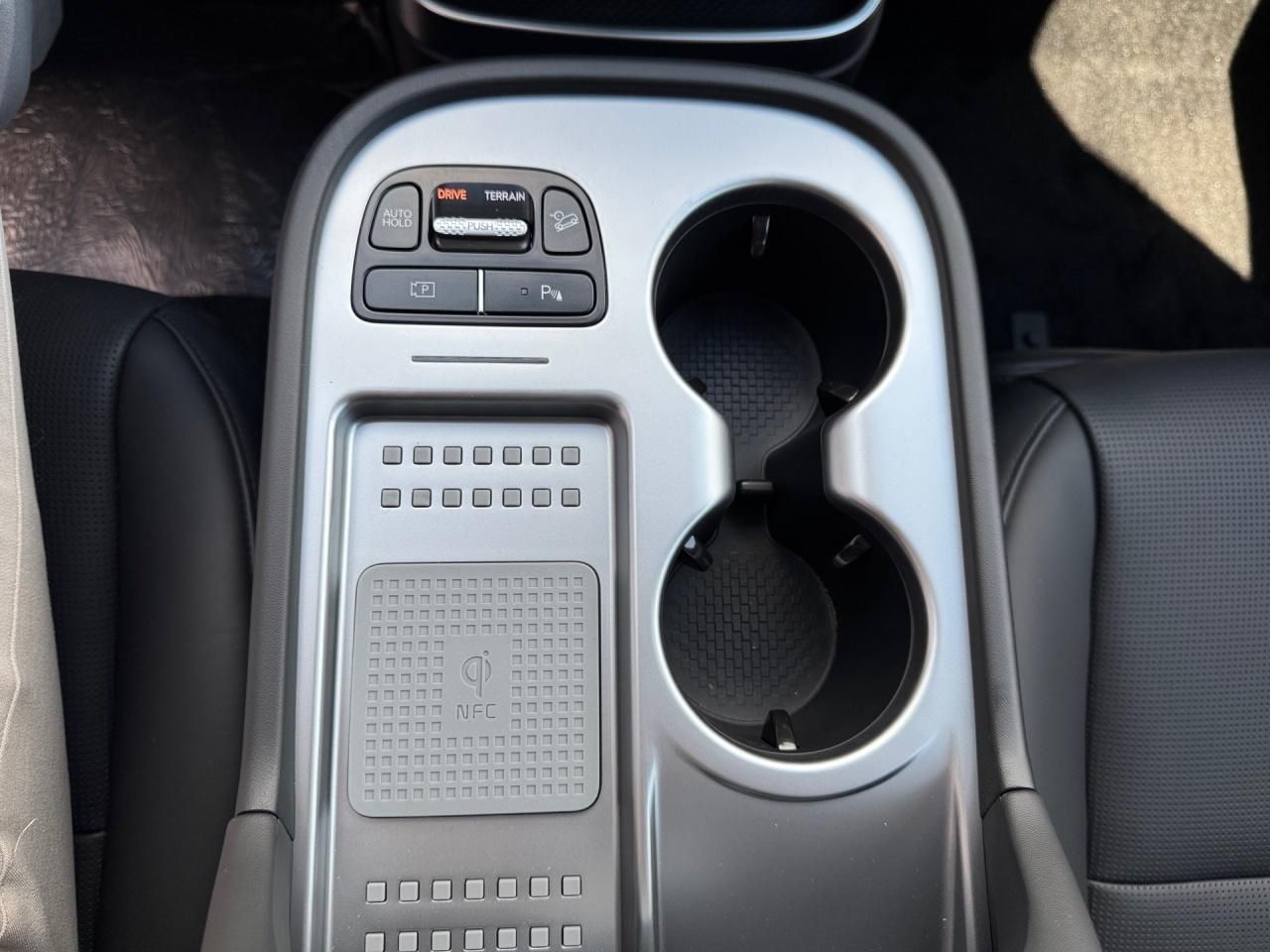 Fahrzeugabbildung Hyundai IONIQ 9 UNIQ *Pano*Relax-Paket* 2xKlima 360 ACC