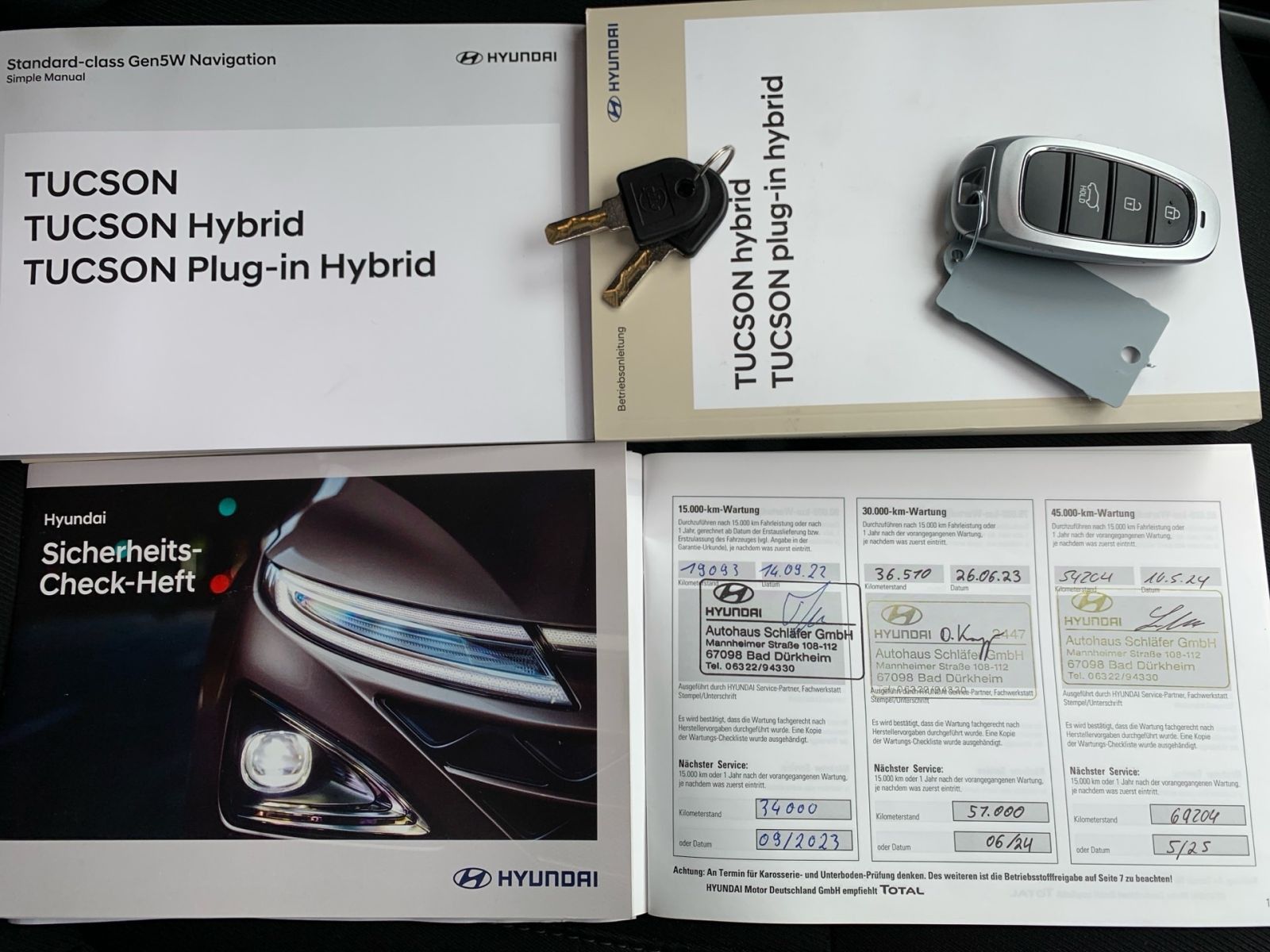 Fahrzeugabbildung Hyundai TUCSON 1.6 T-GDI Trend Plug-In Hybrid 4WD AHK As