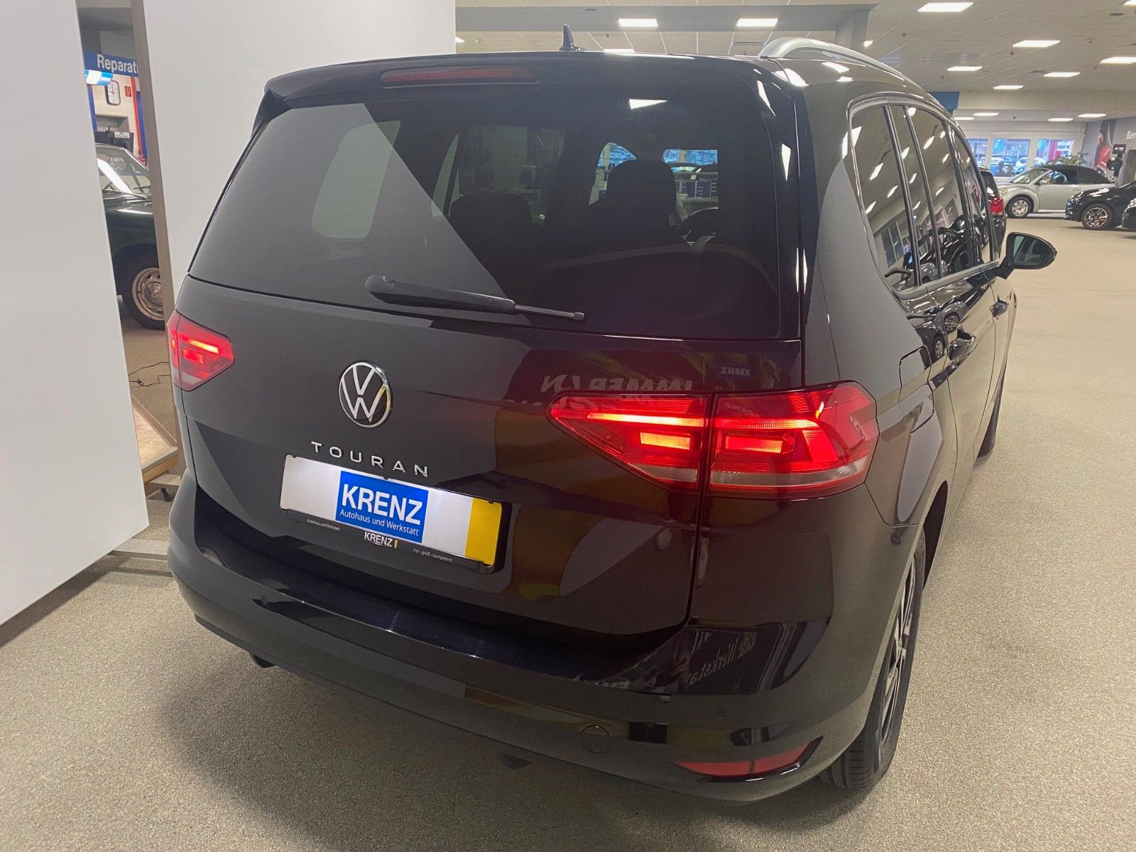 Fahrzeugabbildung Volkswagen Touran 1.5 TSI DSG ACTIVE+7 Sitze+ACC+NAVI+Totwi
