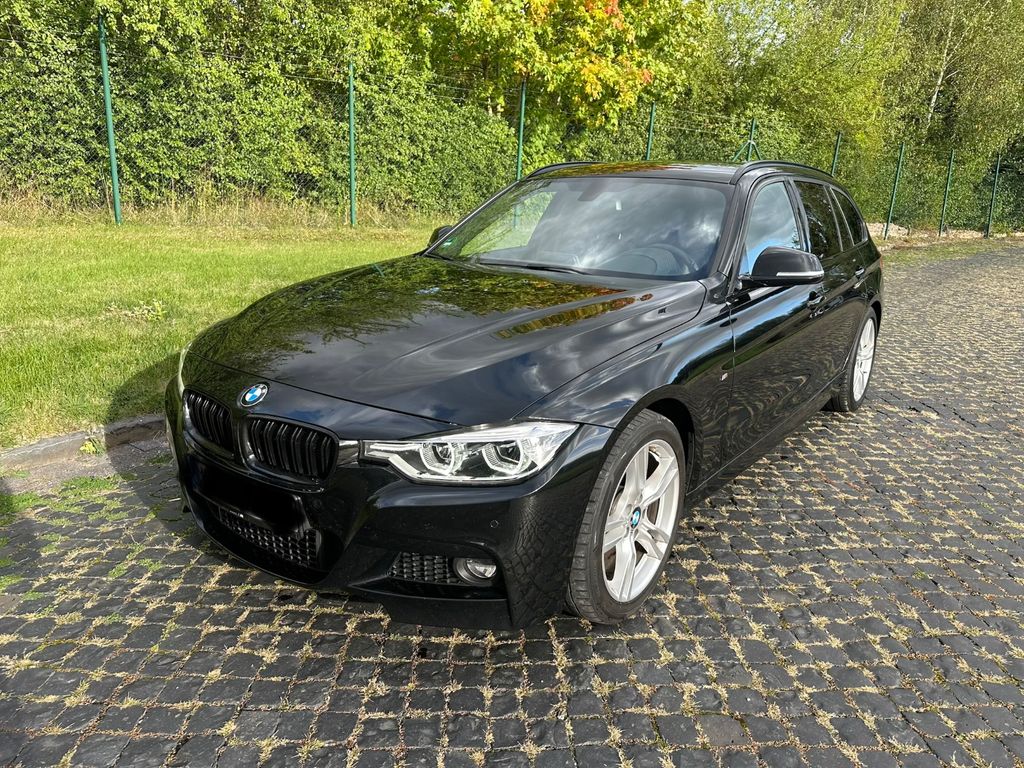 Image of BMW 320