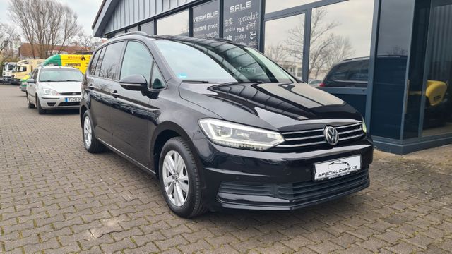 Volkswagen Touran Comfortline 2.0 TDi DSG - ASSISTS - LED -