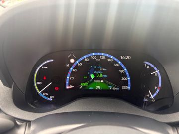 Toyota Yaris Cross - 10