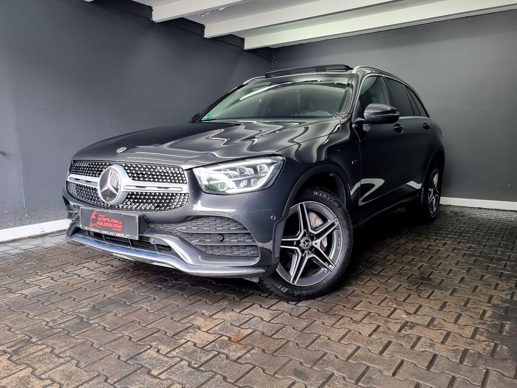 Mercedes-Benz GLC 300 de 4MATIC, AMG LINE, MASSAGE, PANO, LED