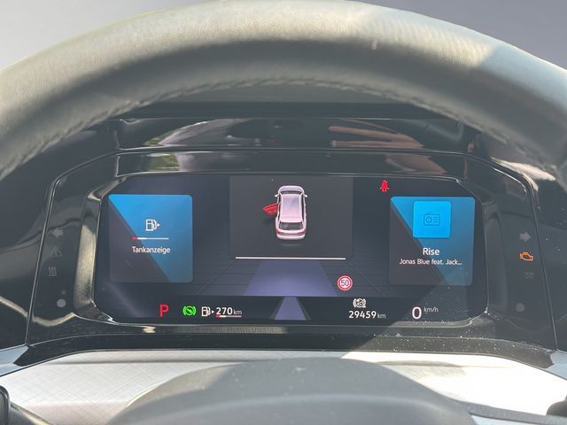 Golf VIII Variant 1.5 eTSI Life DSG AHK ACC LED