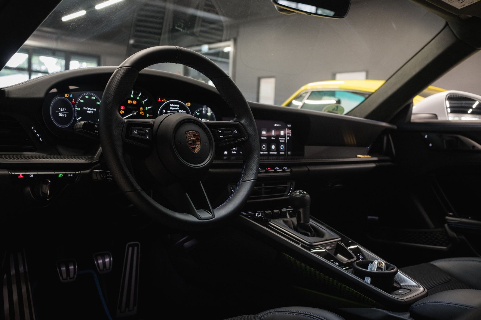 Fahrzeugabbildung Porsche 992/911 S/T - Lift - 90Ltr.Tank - BOSE - RKamera