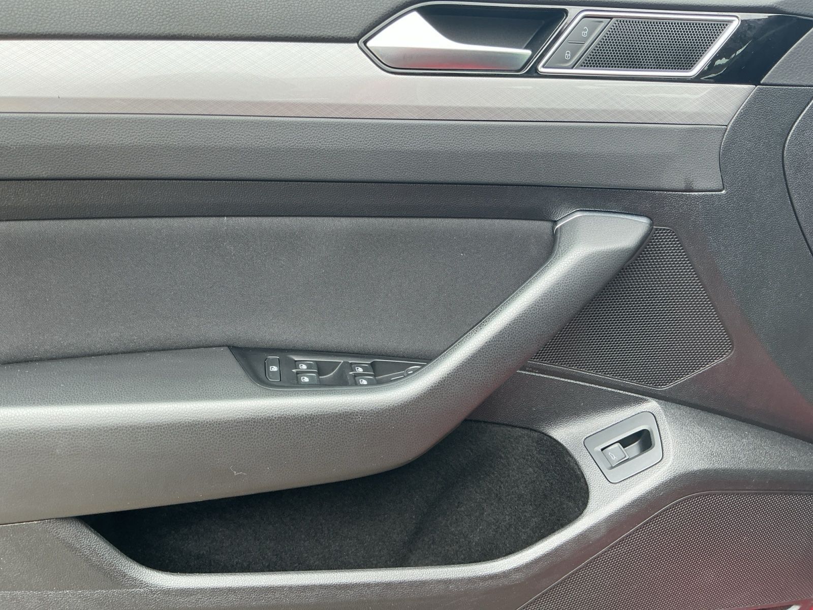 Volkswagen Passat Variant - Bild 15