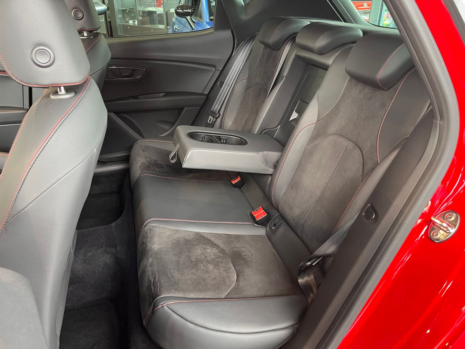 Fahrzeugabbildung SEAT Leon FR KLIMA LED NAVI ALU